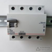 Elewacja przednia wyłącznika różnicowoprądowego 3-fazowego – oznaczenie zacisku N