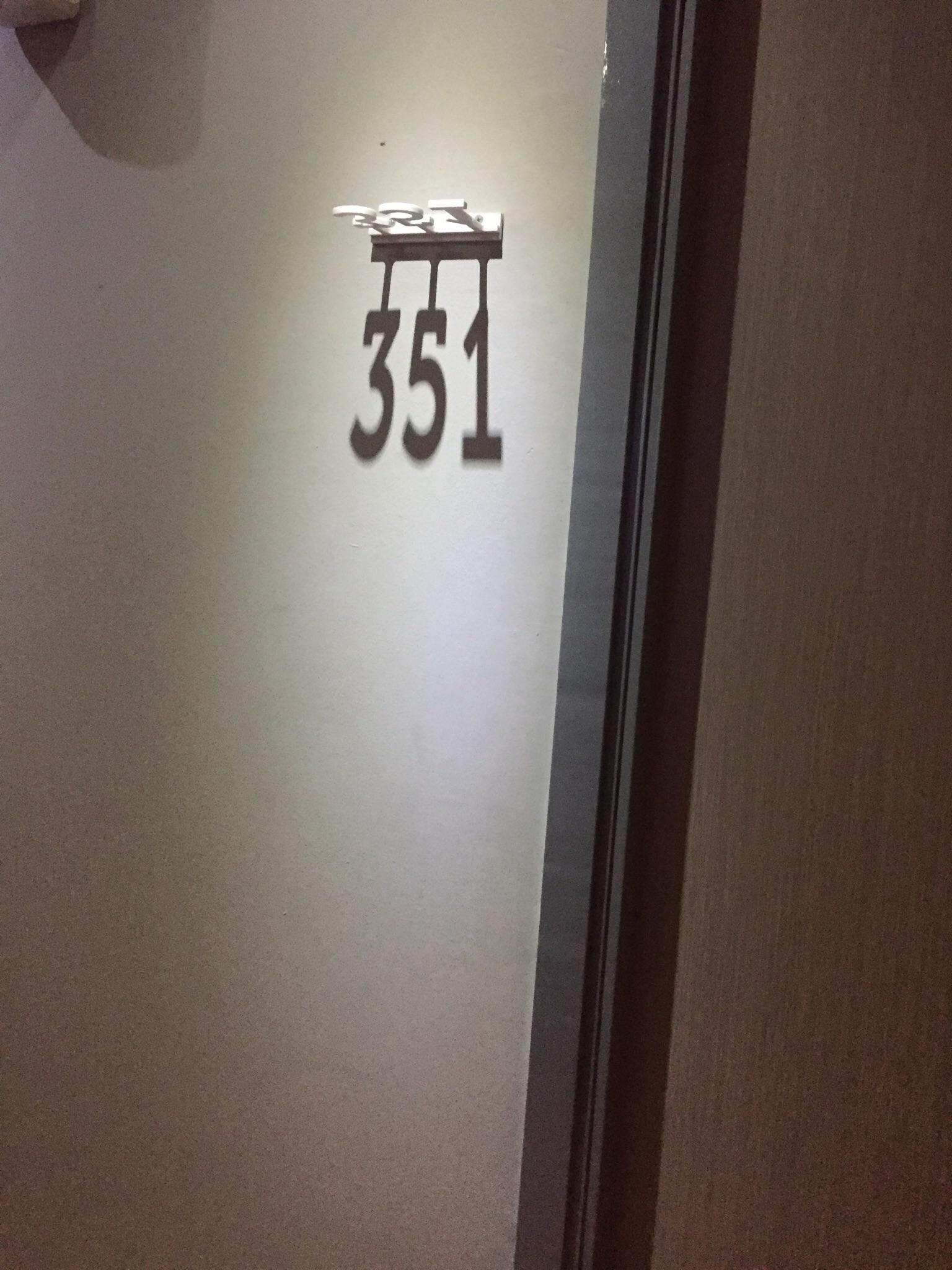 numer pokoju hotelowego.jpg