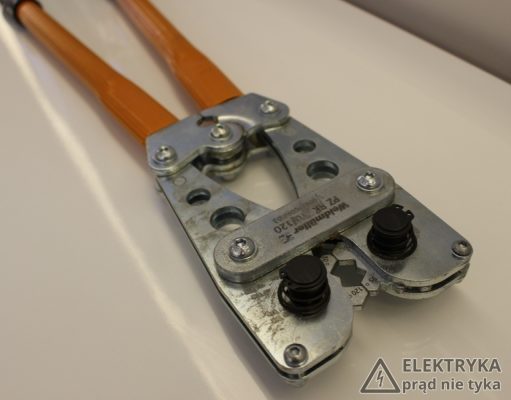 Narzędzia do obrabiania kabli i przewodów