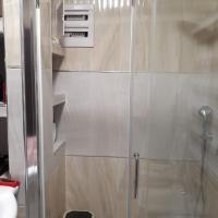 rozdzielnica pod prysznicem