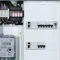 Jak małe oszczędności na ogranicznikach przepięć skracają życie sprzętu elektronicznego?