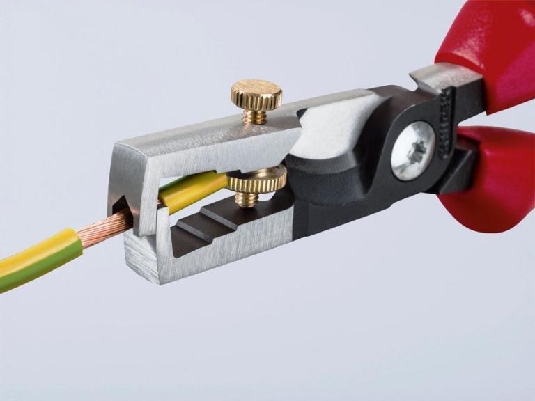 Szczypce StriX firmy KNIPEX