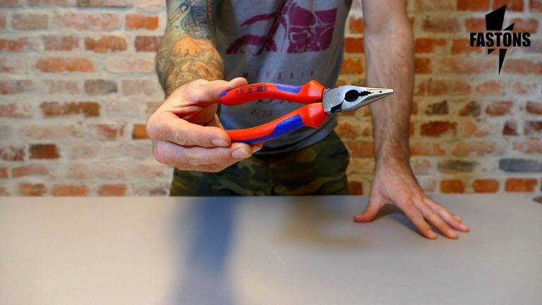 Szczypce KNIPEX 08 22 145. Jak działają i jak się z nimi pracuje?
