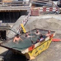Jacuzzi na budowie