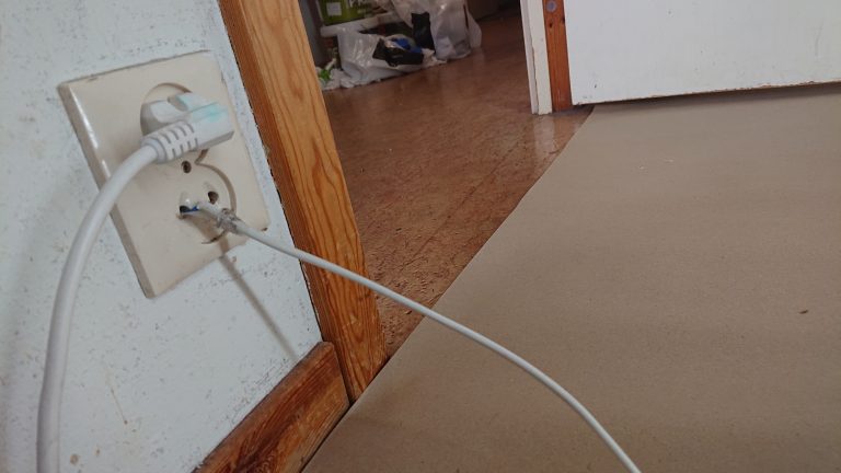 Podłączenie lampy w mieszkaniu komunalnym