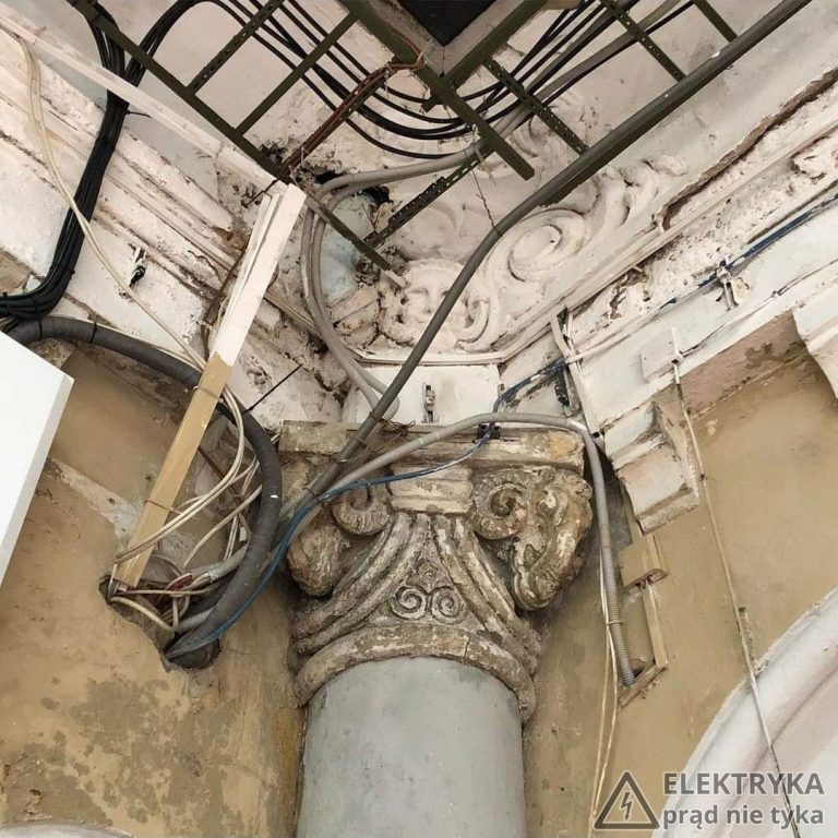 Zabytkowa instalacja elektryczna