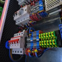 kolorowe-podswietlenie-rozdzielnicy