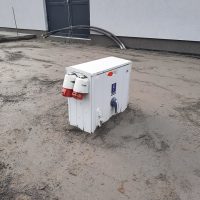 erbetka zalana betonem