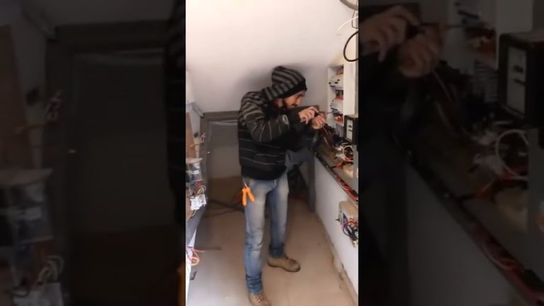 Arabski elektryk jest jak saper