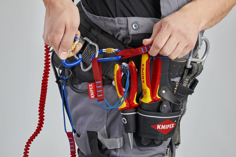 Szczypce na smyczy – system Tethered Tools KNIPEX
