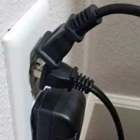 1-slot-2-plugs