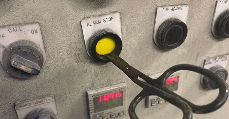 Wyłącznik nożycowy