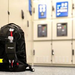 Megger MET-1000 tester w plecaku elektryka