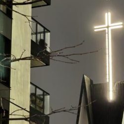 krzyz-led