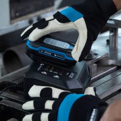 ladowarka-HT2E243_akumulator-HT2E239_rekawice_hogert-technik