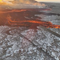 Lawa z wulkanu Sundhnúkur