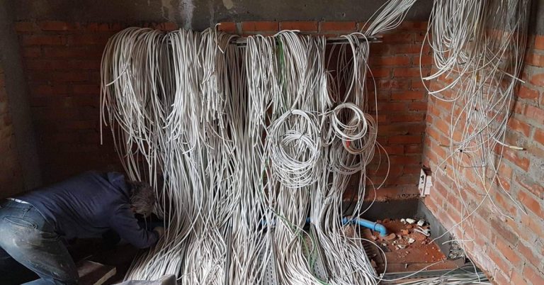 Zmiana nazwy przewód/kabel w Polskich Normach