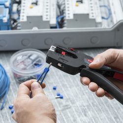 1272190-knipex sciagacz izolacji elektryka